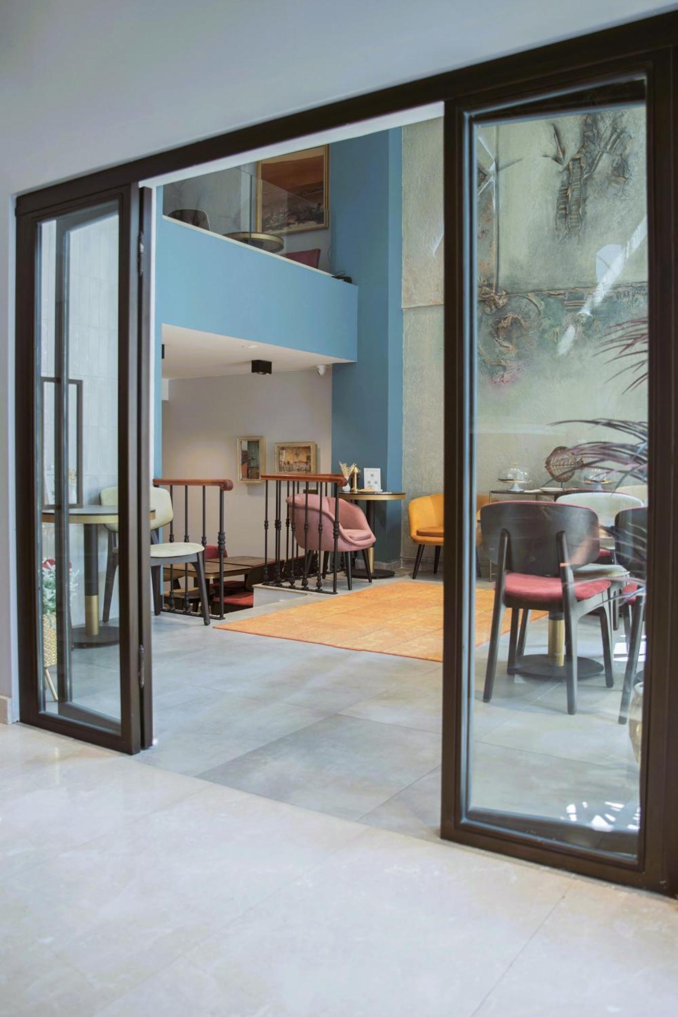 Smart And Simple Karakoy